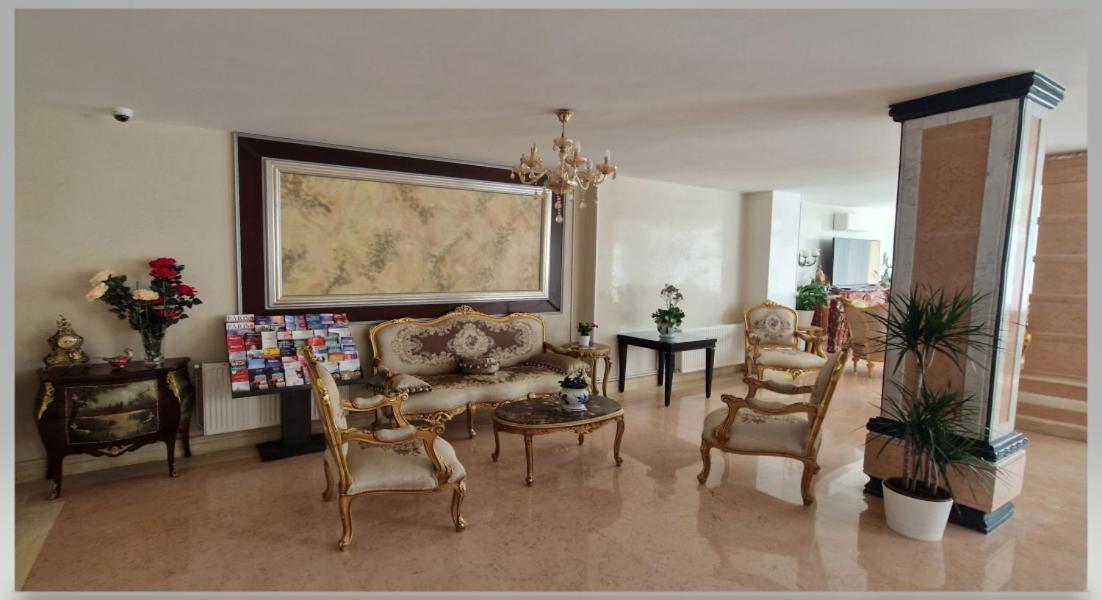 Hotel Royal