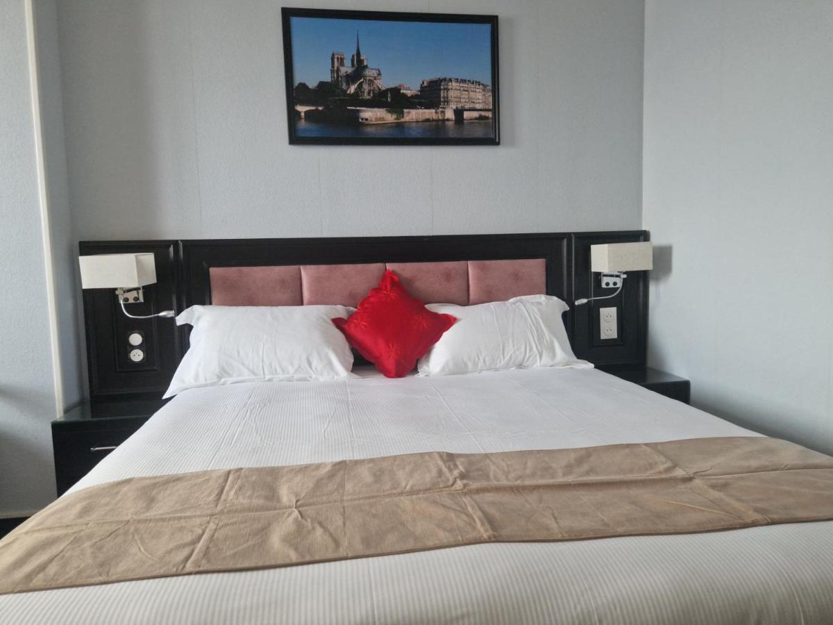 Royal Hotel 3*