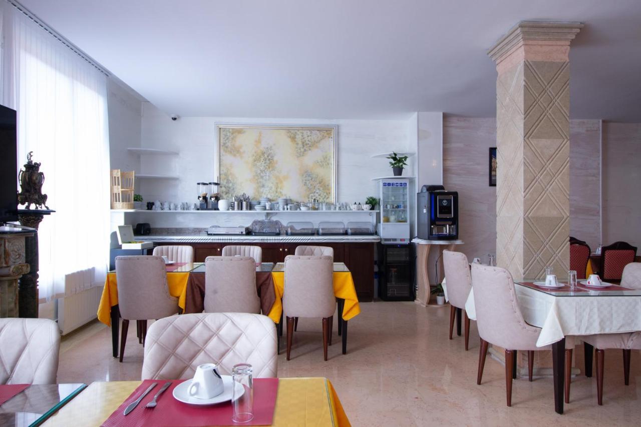 Hotel Royal Ivry-sur-Seine