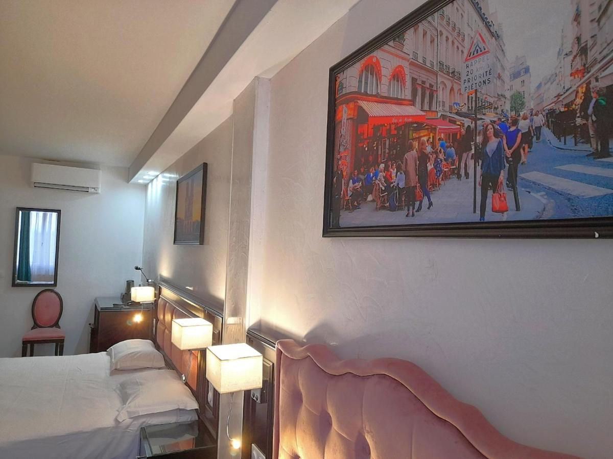 Royal Paris Hotel 3*